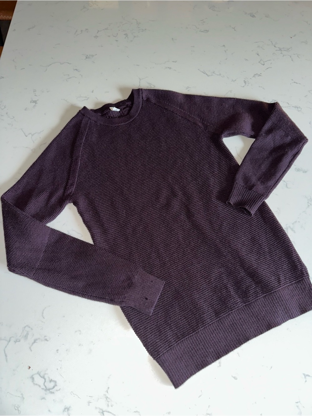 Lululemon women’s Textured Crew Sweater — Deep Plum size 4